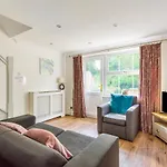 St James Court - 2 Bed House 10 Mins To York Station